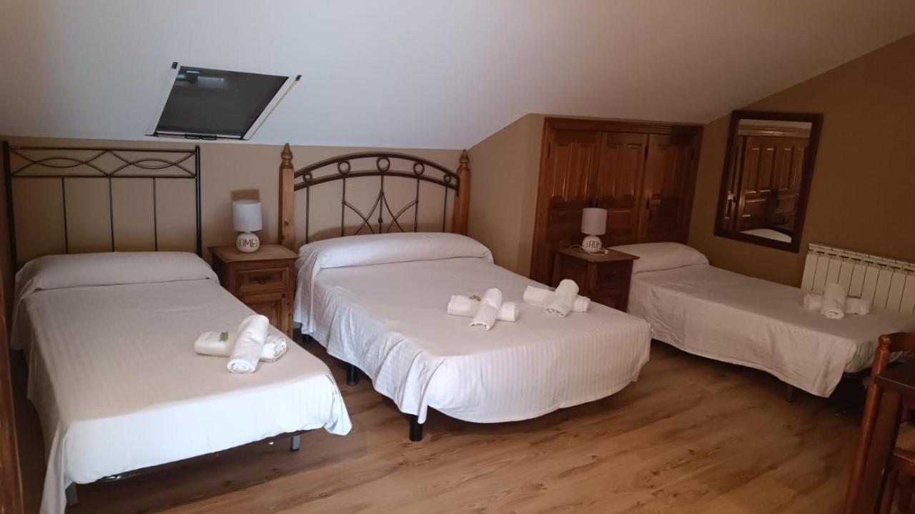 Hotel Rural La Casa De Irene Lubián Kültér fotó